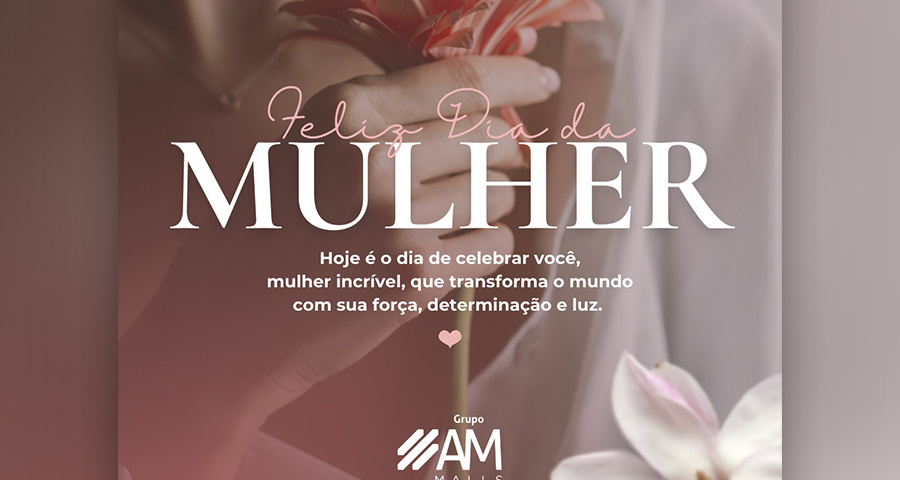 Imagem de uma mulher segurando uma flor